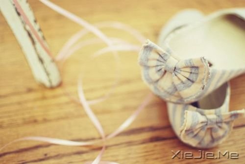 晚安心语:把眼泪留给最疼你的人,把微笑留给伤你最深的人 (9)