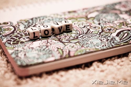 晚安心语:最痛苦的真相,也好过最甜蜜的谎言 (2)