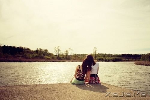 谁和谁都别熟得太快了