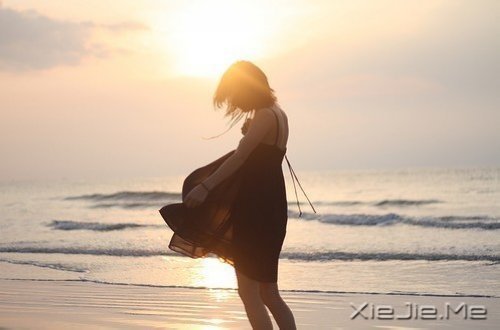 送给二十岁出头的姑娘:最怕是你既不够爱他,又不够爱自己