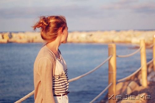 02243 (2) 阳光依旧灿烂,海水依旧湛蓝 (2)